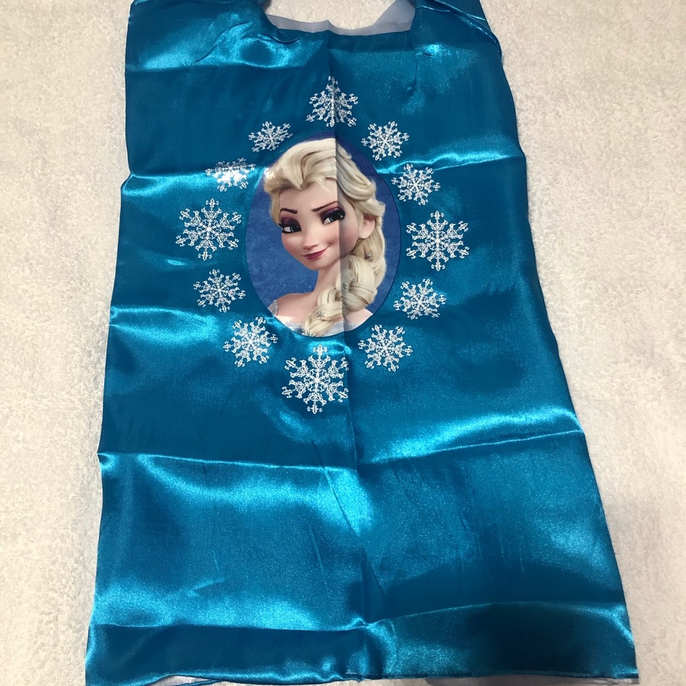 Frozen Cape and face mask